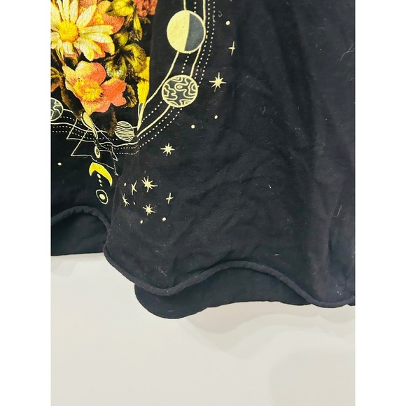Obsessive Love Womens Black Celestial Floral Moon Phase Graphic Crop Top Large - Picture 2 of 3